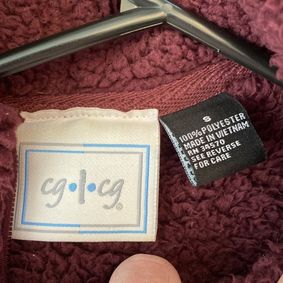 Maroon Sweatshirt - Picture 2 of 3